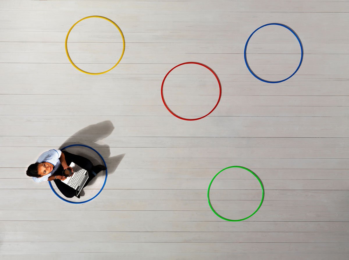 woman in circles