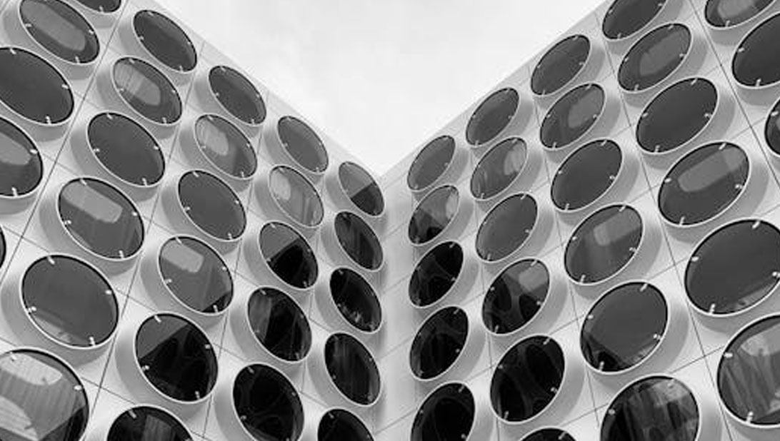 Blending Human Insight and AI in Digital Marketing for Search