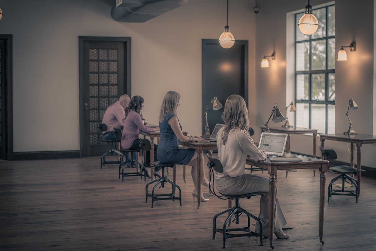 In House vs. Outsourcing: Advantages of having a virtual, digital team